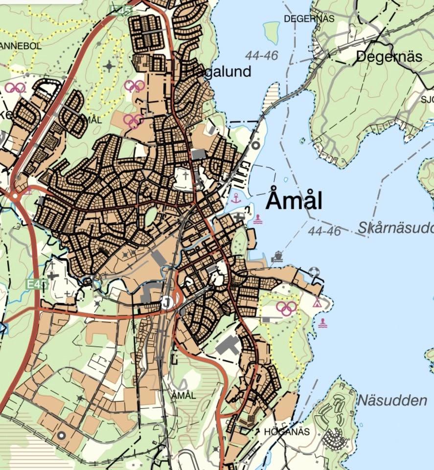 Slagauktion i Åmål, antikt o konst med stil mm