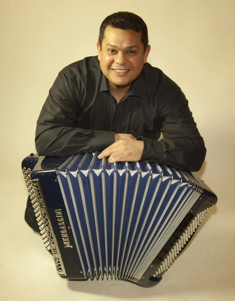 BUZOR NENIC JAZZ MANOUCHE BAND i Kulturhus Syd - Gratis mad og gratis koncert