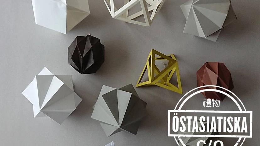 Origami julpyssel