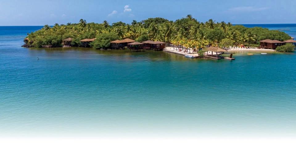 Roatan: Girls Just Wanna Have Fun!