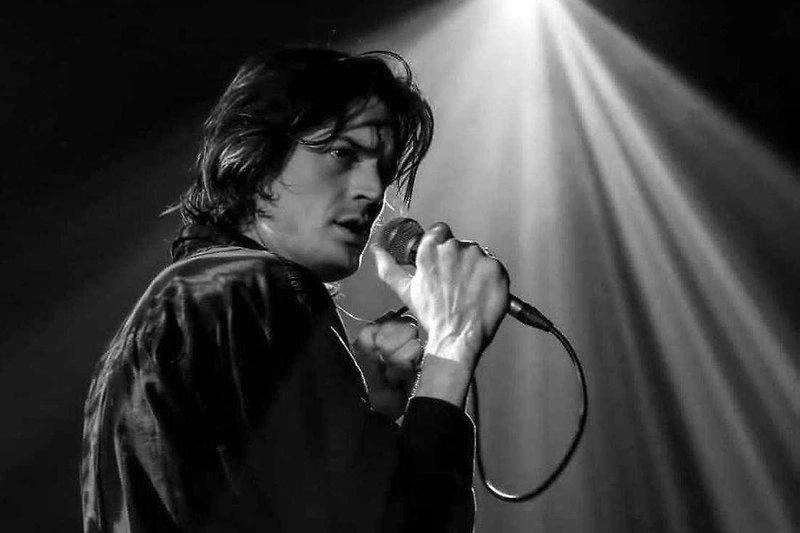 Calvin Love + support: mi·ra