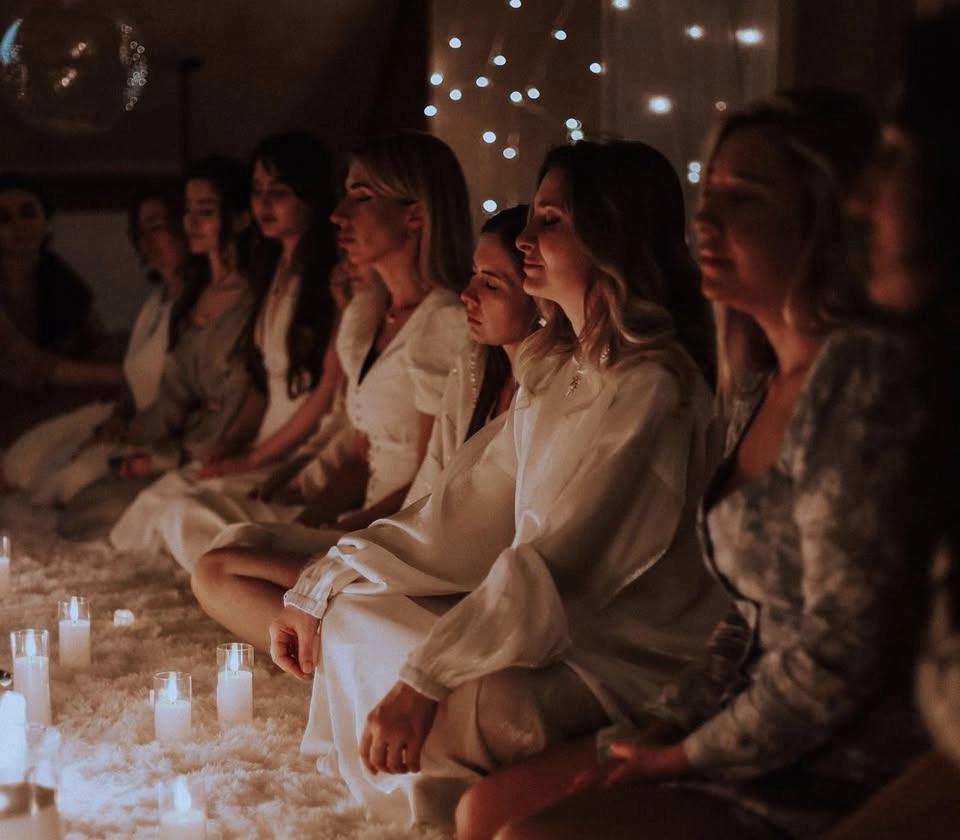 ✨ LE RÉVEIL DE LA DÉESSE ✨