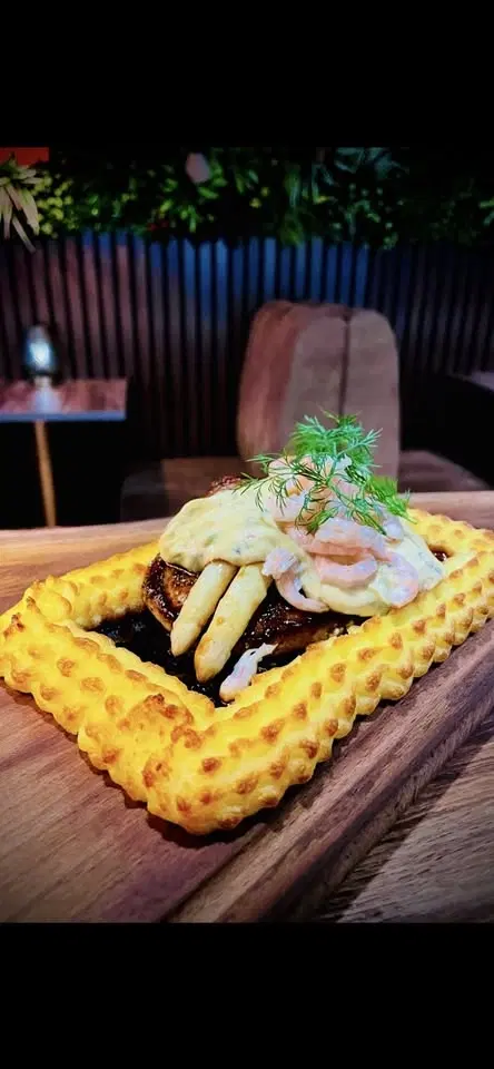 Skärtorsdags-lunch med Plankstek ”Oskar”