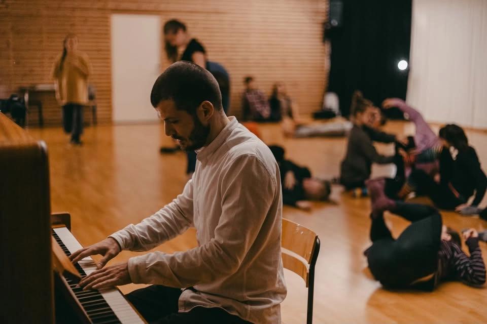 PRAXIS with David Magyel - Between Sound and Movement
