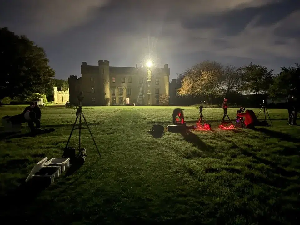 Stargazing at the House of the Binns