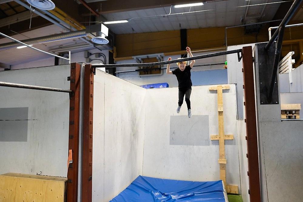 Prova på parkour på sommarlovet