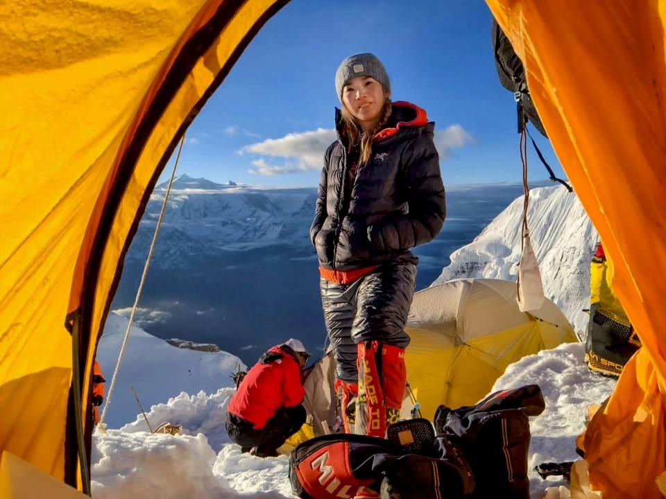 Trifish de-Beger - From Paralysis to Dhaulagiri without Oxygen