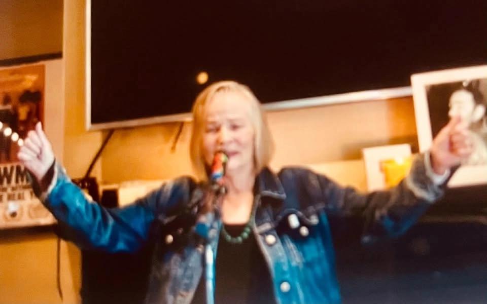 Lyn Boughton @ Yarra Hotel Poetry