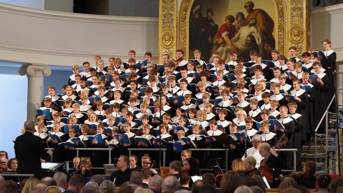 Cantores Minores: Perinteinen Äitienpäiväkonsertti