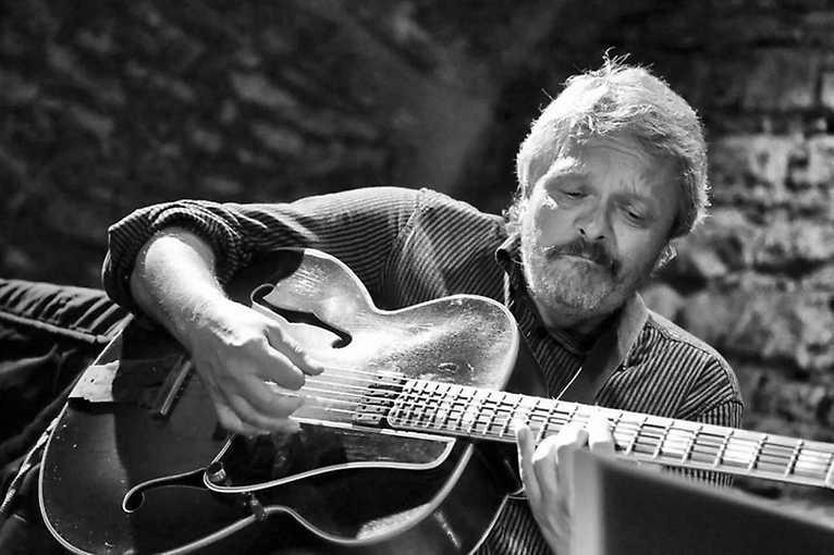 Jazz On The Roof: Jaroslav Šindler Quartet