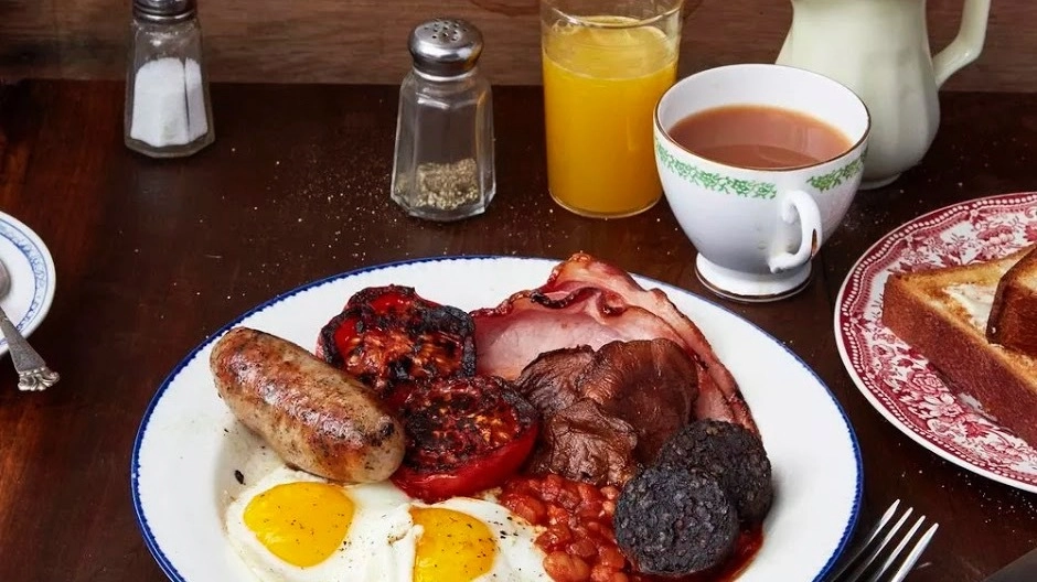 The British Breakfast Club @ FLANAGANS IRISH BAR