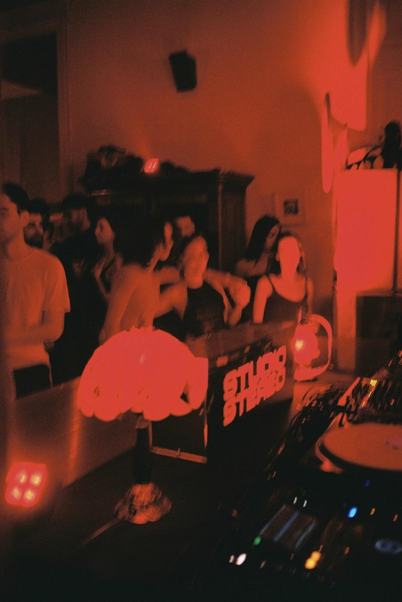 Studio Stereo TBA