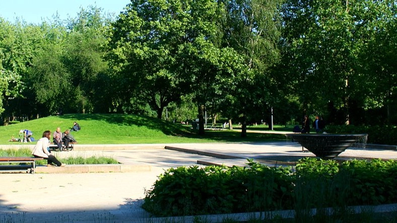 Sunday Silent Reading at Monbijou Park