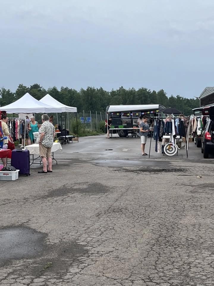 Bakluckeloppis- 12 juli - Skara Loppis