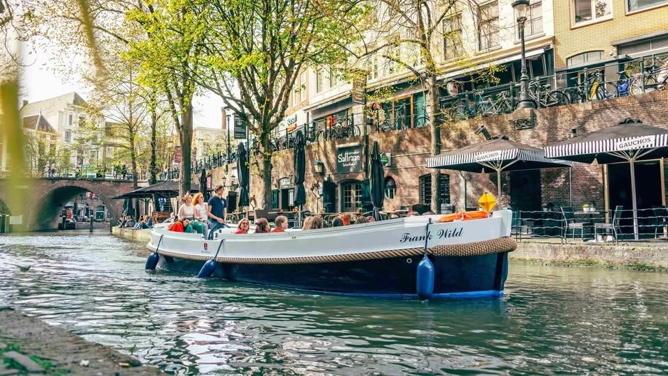 Utrecht: City Canal Cruise - Daily