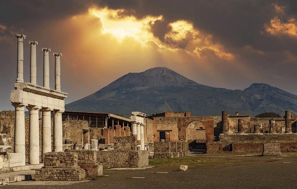 The Ghosts of Pompeii: Explorer Caitie Barrett
