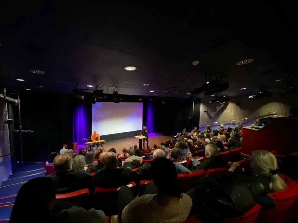 Powerhouse Church Karlstad - LOVSÅNGSKVÄLL Månd 20 April kl 18.30 Biograf Arenan