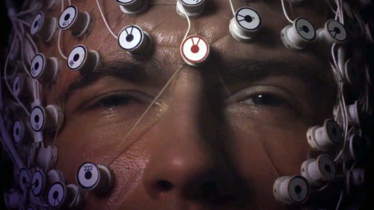 Cine Debate 8M. Vanishing Waves. Radical Honesty