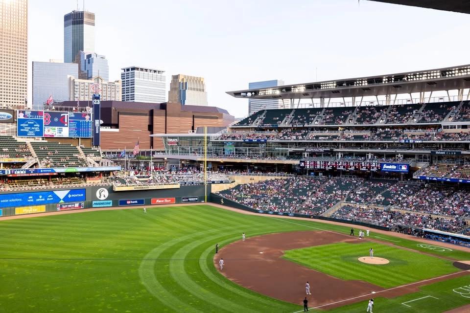 UND Night at the Twins