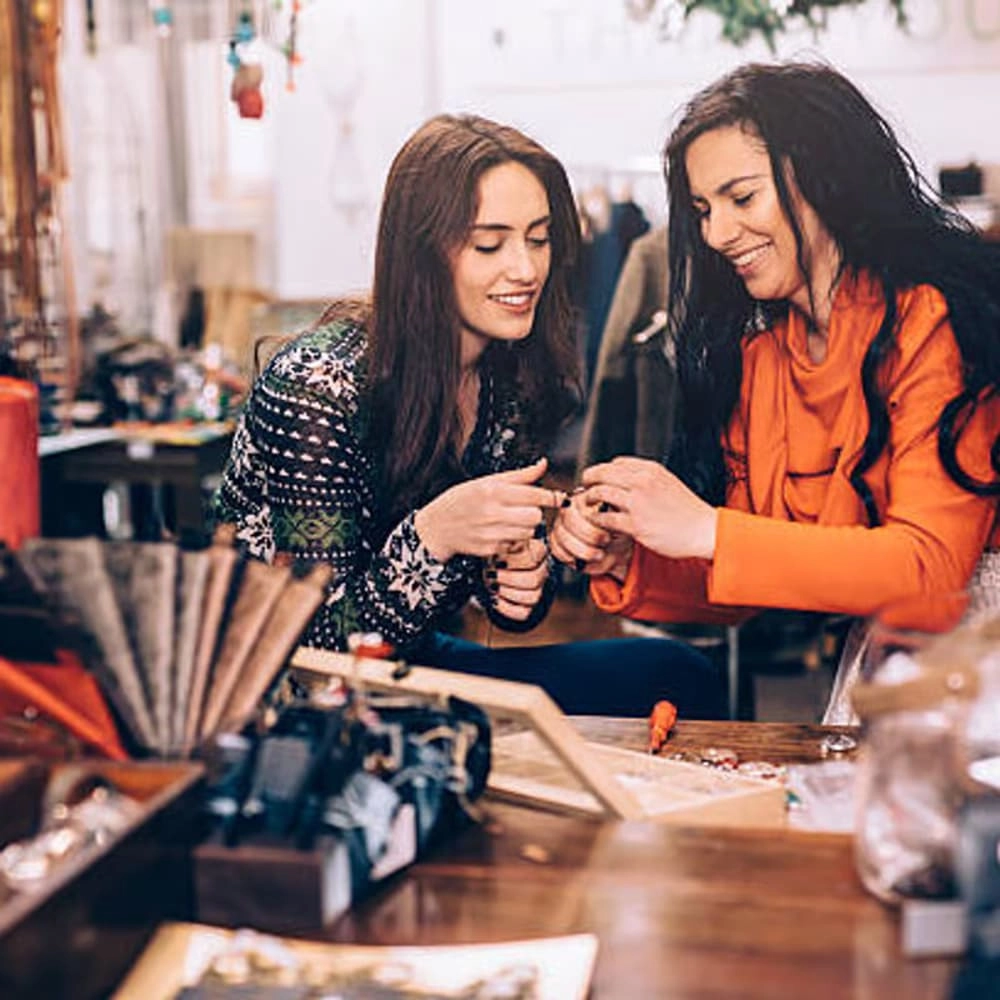 (Free) Long Beach-area women's 35+ meetup, Jewelry Making