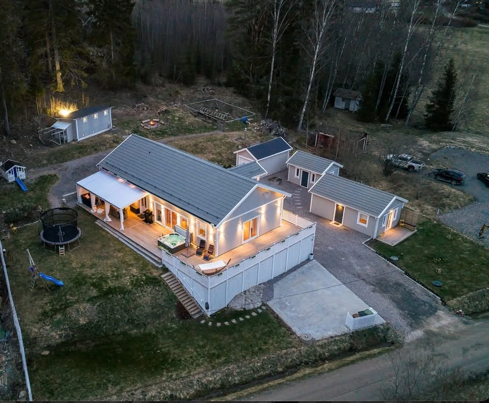 Visning mysigt villa 35 minuter från Stockholm