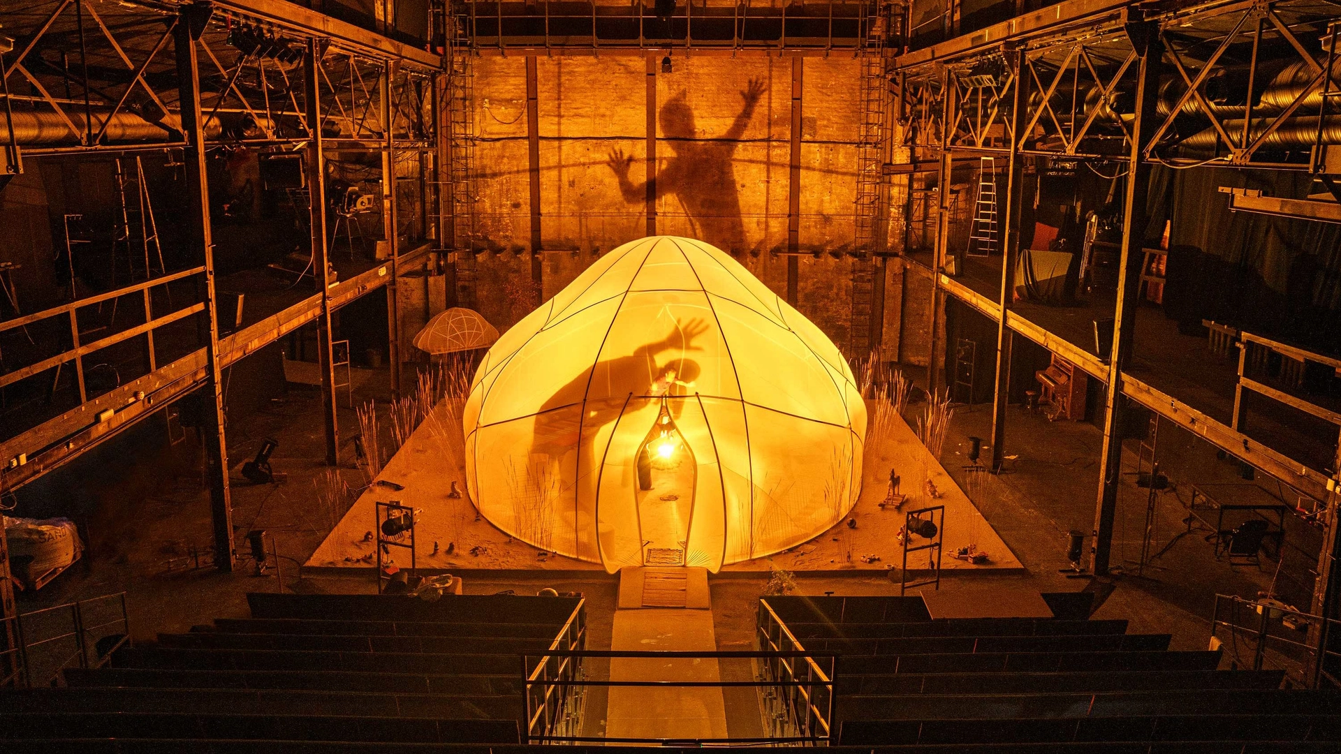 Komma till världen – barnteater på Orionteatern