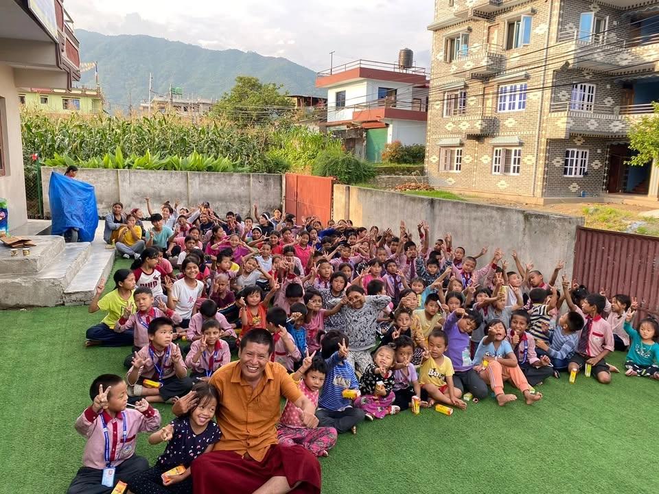 Lärarbesök Geshe Sonam Wangchen/Hands in Union