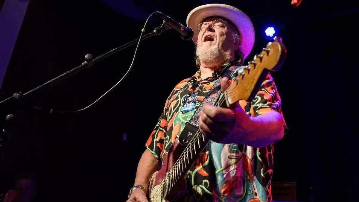 Clas Yngström till Riverside i Avesta