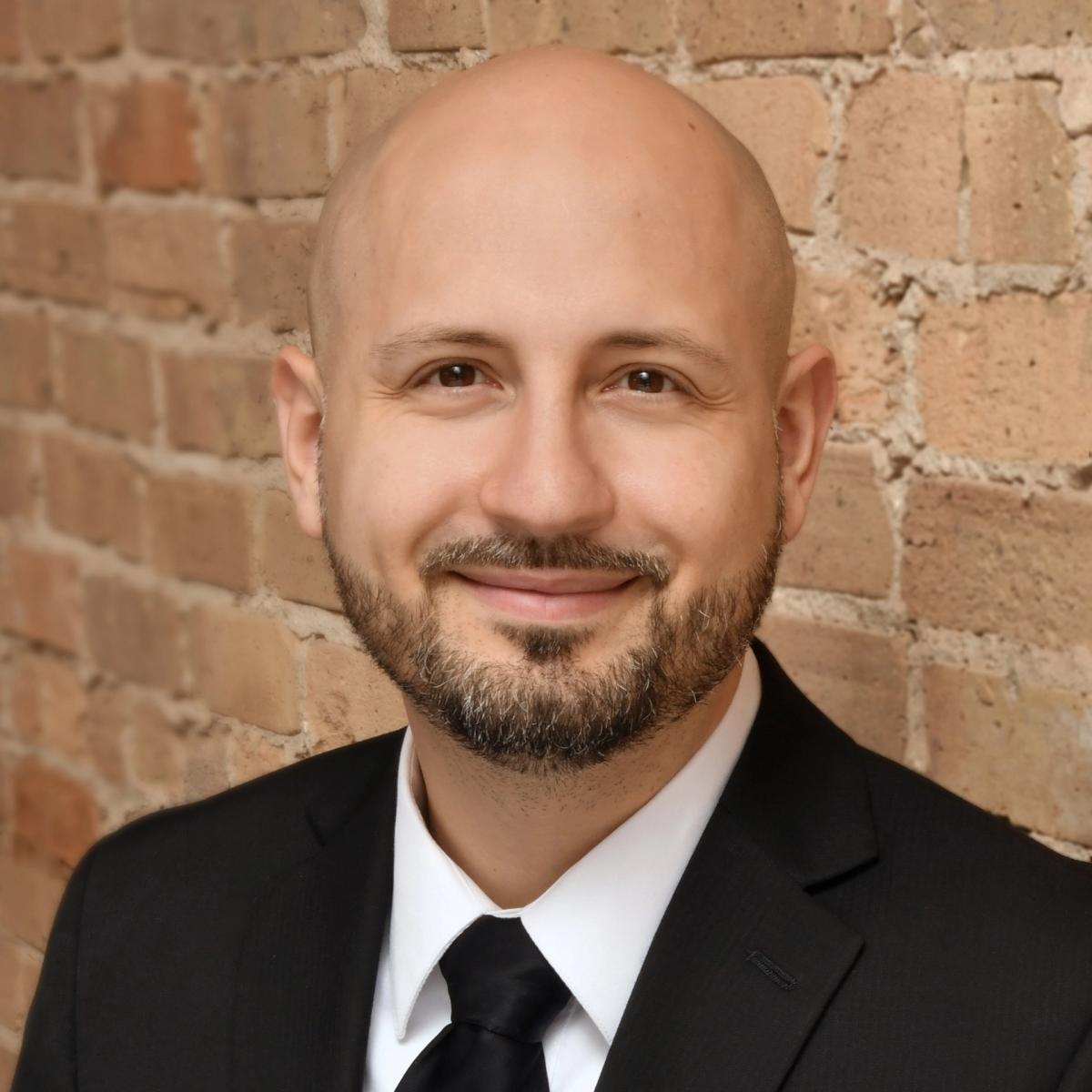Beyond the Post: Social Media Strategies that Build Relationships & Generate Business with Transition Specialist Noel Marrero