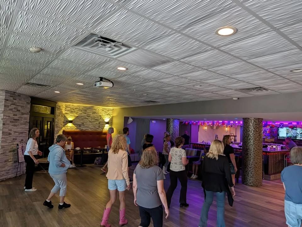 $7 (in advance) beginner line dance lessons & line dancing New Hope Inn & Suites 8/1 & 9/19 2-5pm