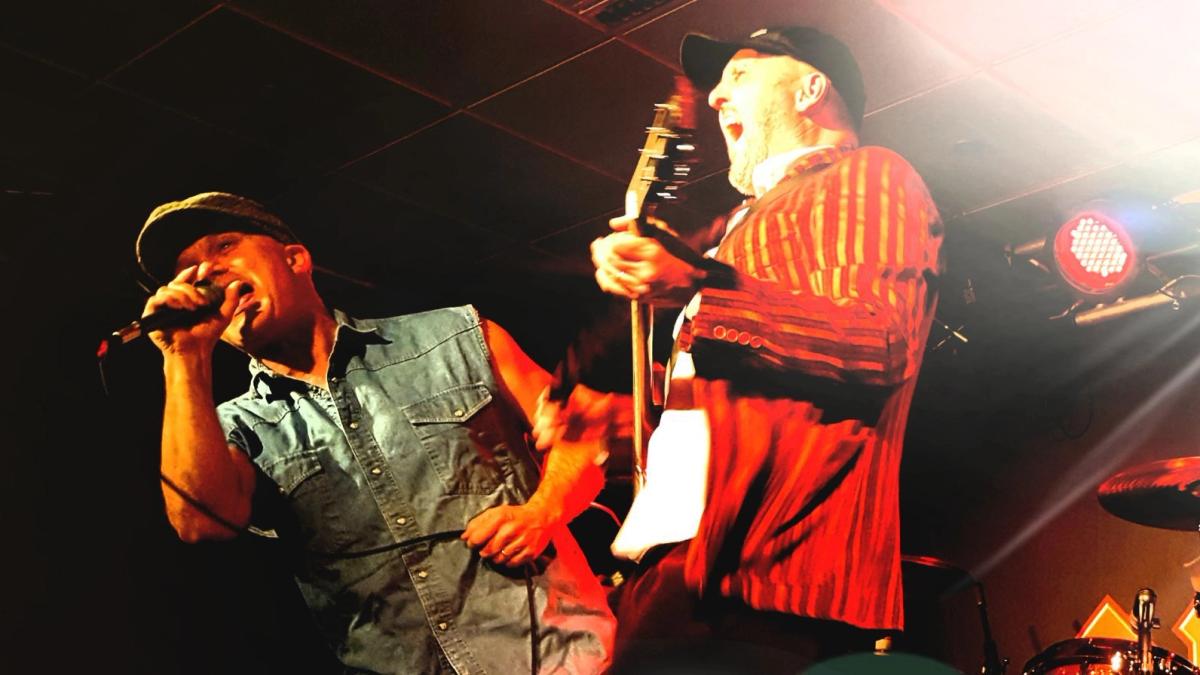 Angus - The Ultimate Tribute