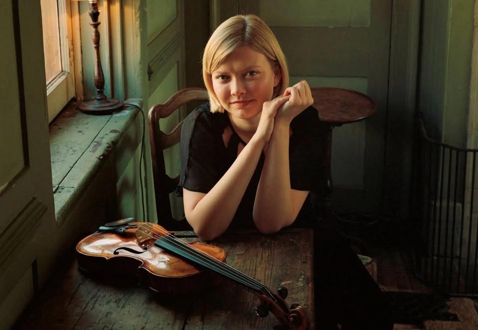 Alina Ibragimova violin; Cédric Tiberghien fortepiano