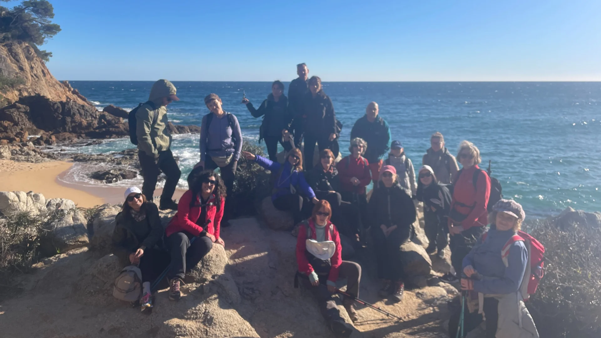 🌊 Costa Brava Coastal Hike: Blanes to Lloret ⚓ 🚆 Free Train 💰20€