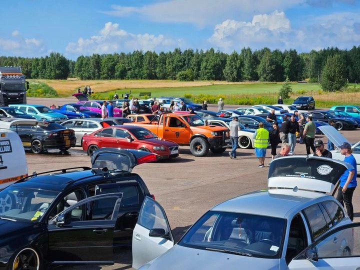 SommarroTräffens Säsongsstart & Utställning