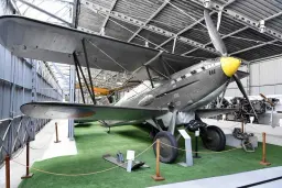 Počiatky letectva do roku 1945