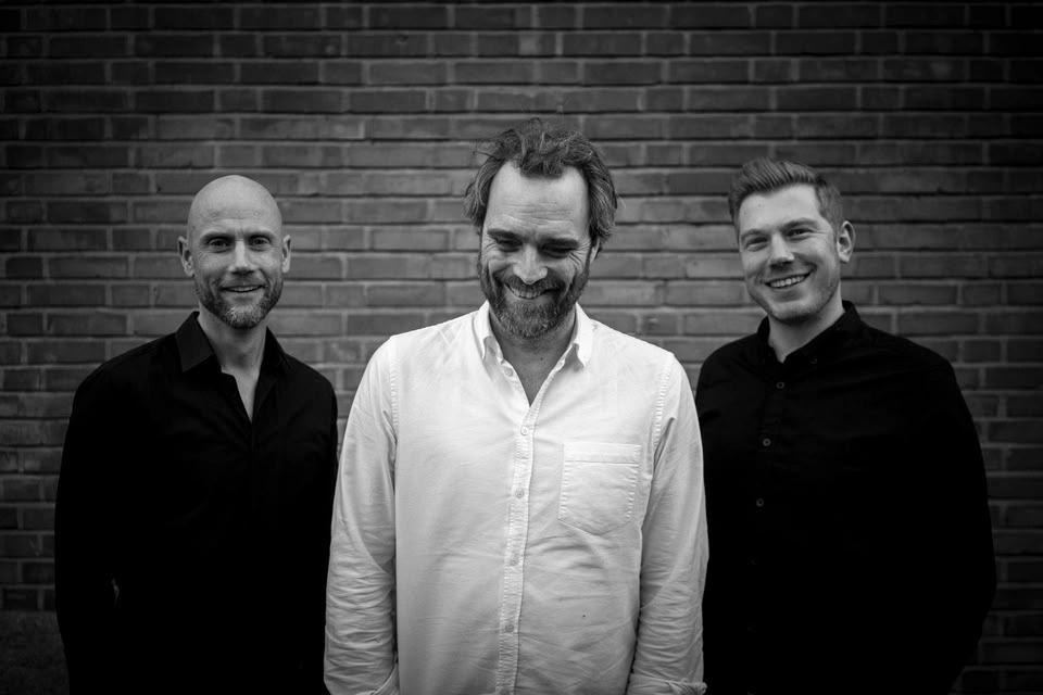 Konsert med Minor Majority Trio i Posebyhaven