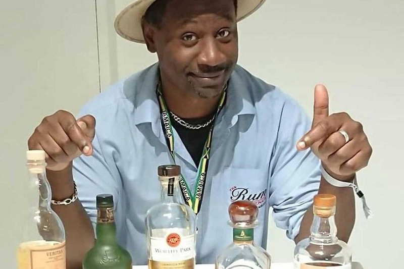 Rumfest 2026: The Art of Rum: Výběr vintage a single cask rumů s Ianem Burrellem