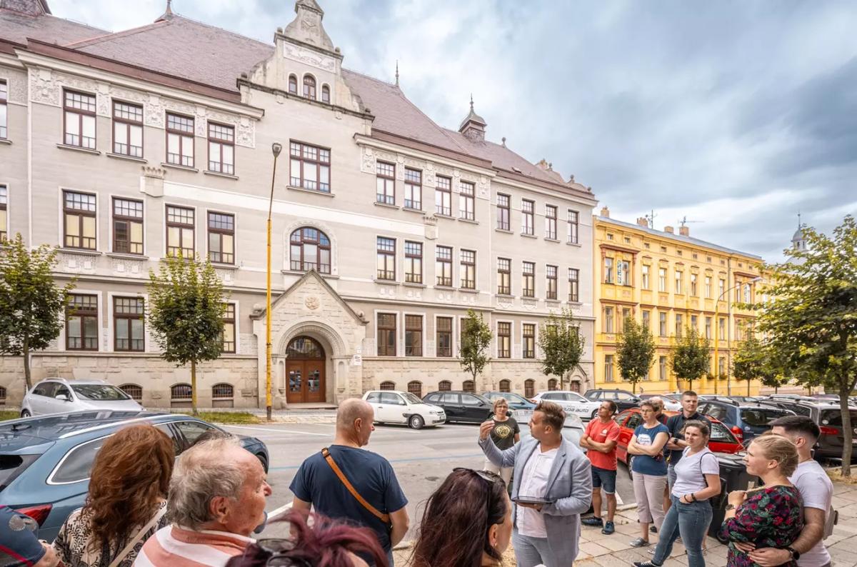 Interiéry střední školy průmyslové, krásy zaalpské renesance v Jihlavě