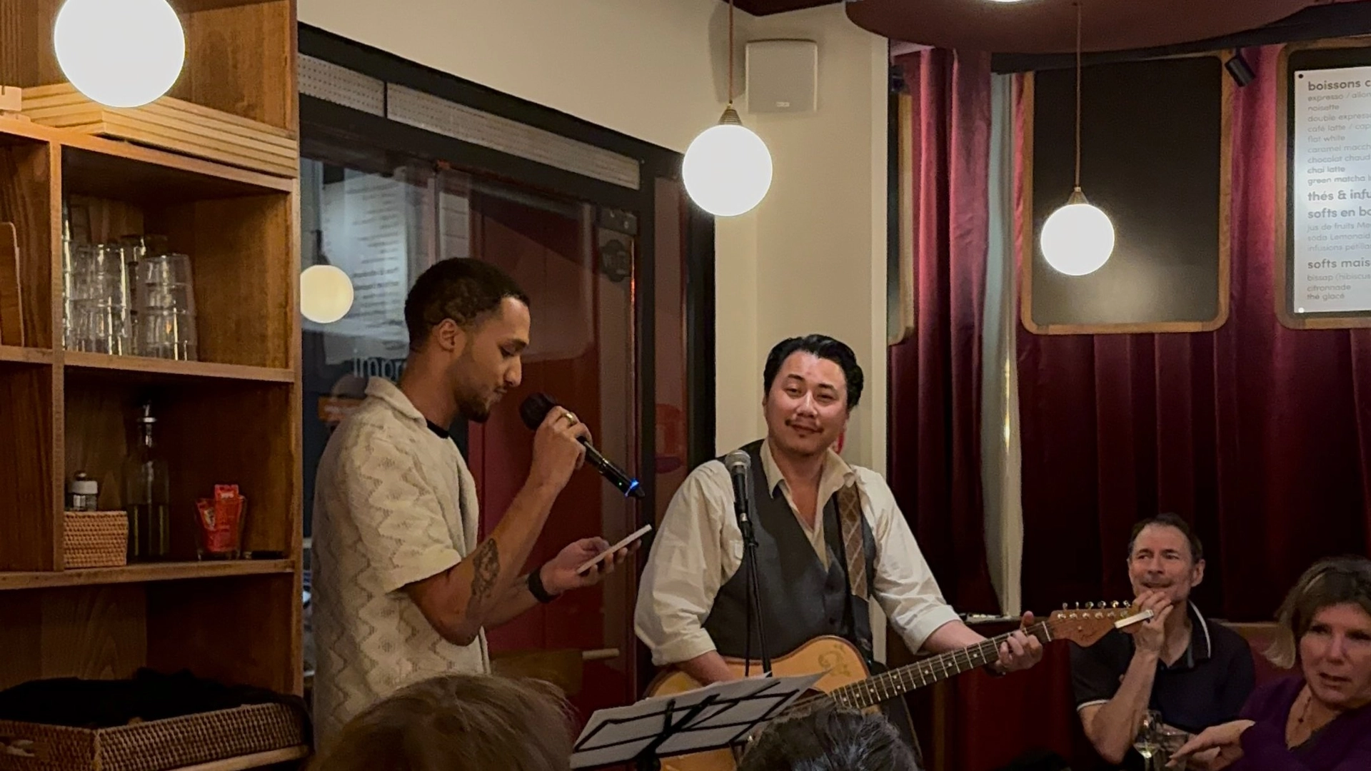 karaoke/open mic live