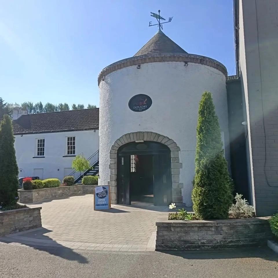 DUNADRY HOTEL CHRISTMAS MARKET