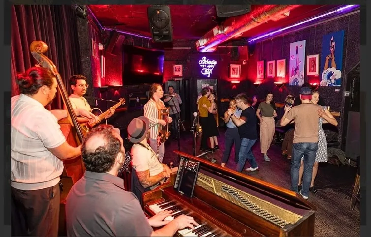 Live Salsa at Blondie’s Bar SF