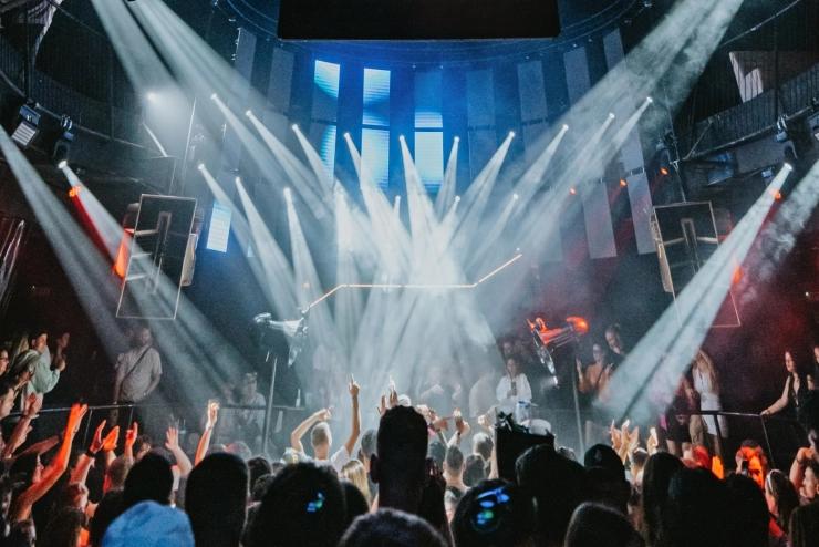 La Disturbia Closing Party