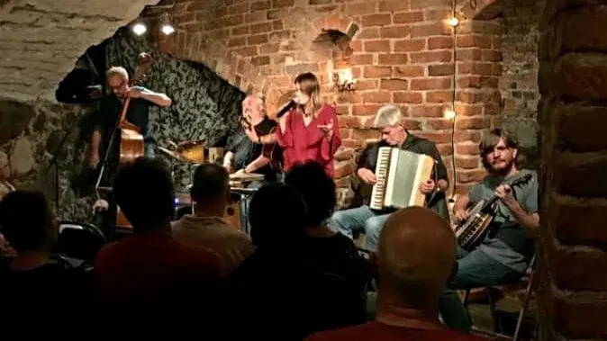 Grievous Angels & Aròir i Jazzbaren