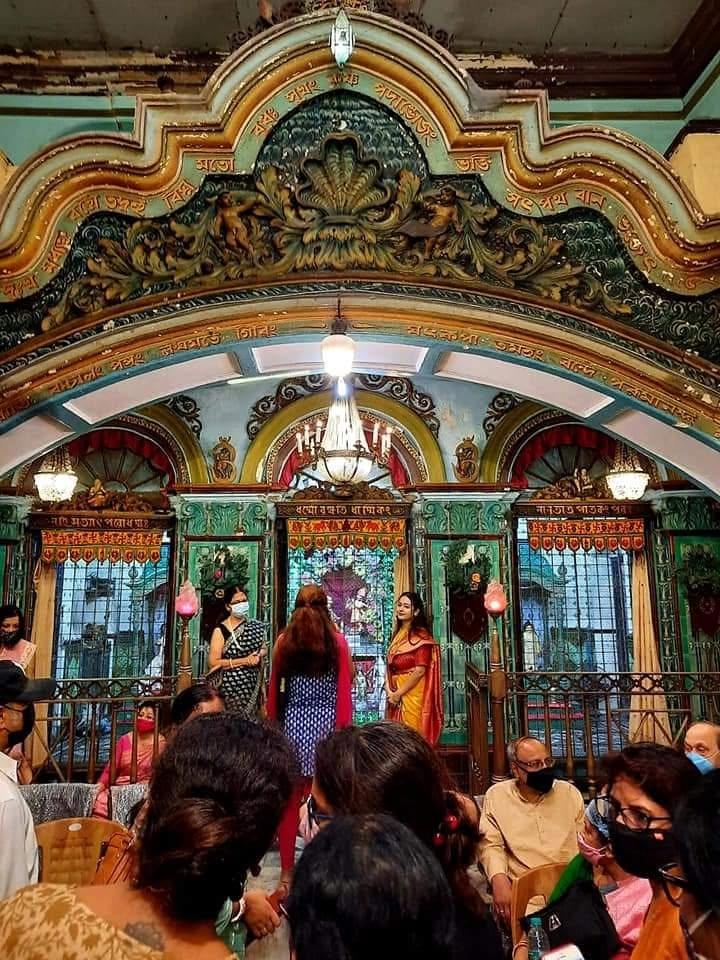 Jhulan Yatra - Charms of central Calcutta