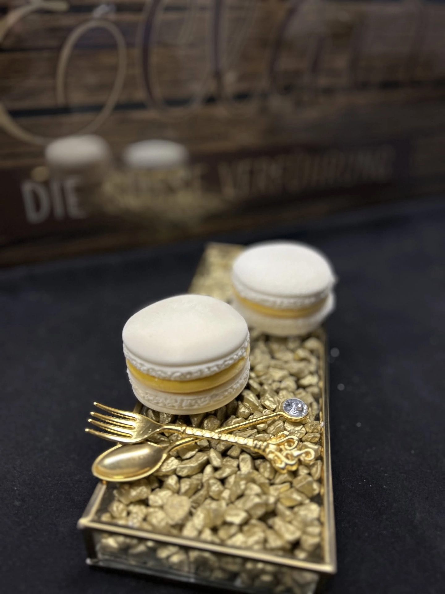 AUSGEBUCHT! „Les macarons grands" - Törtchenmacarons