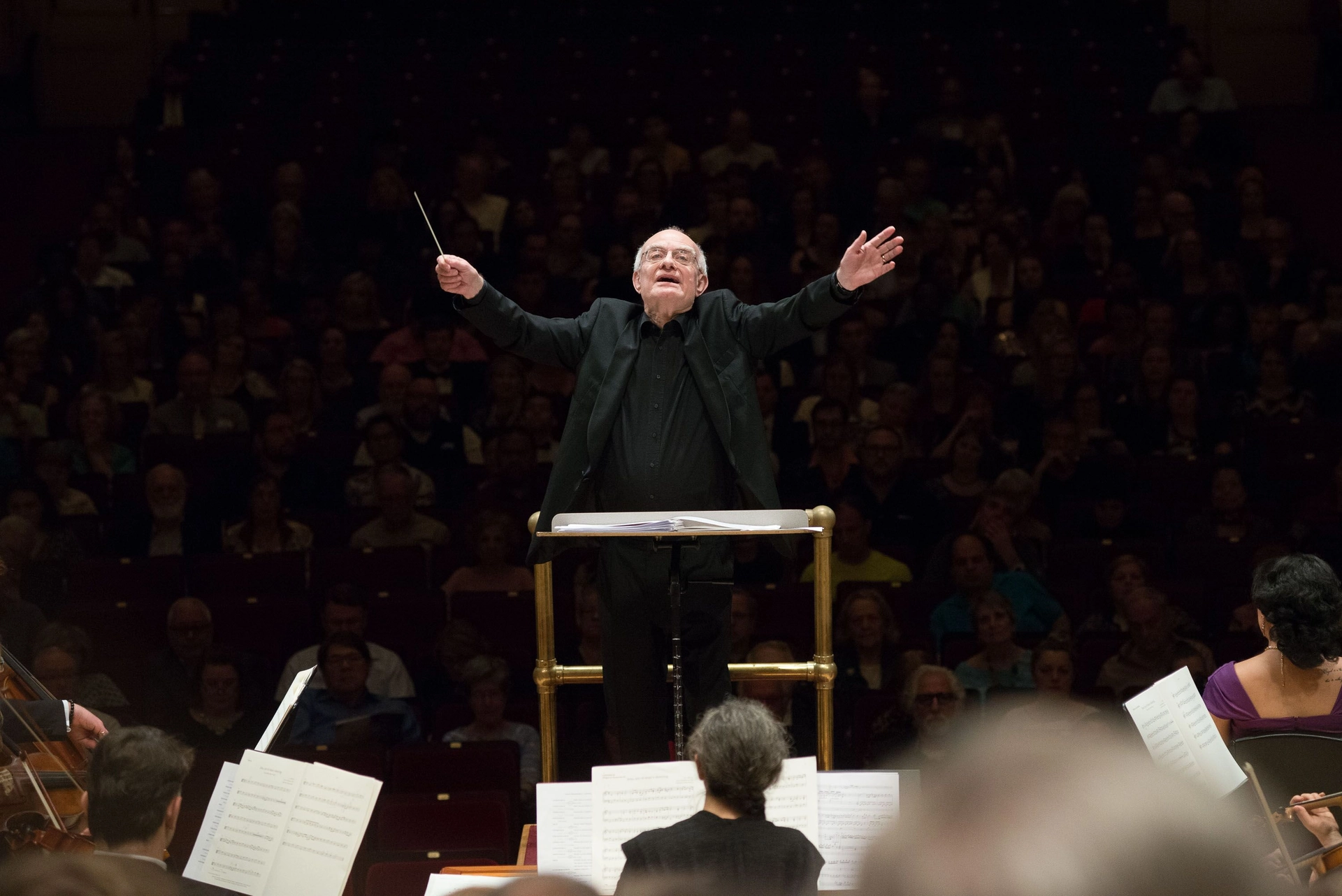 New England Symphonic Ensemble plays Rutter, Bougie and Johnson