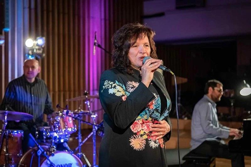 Elena Sonenshine & Jocose Jazz