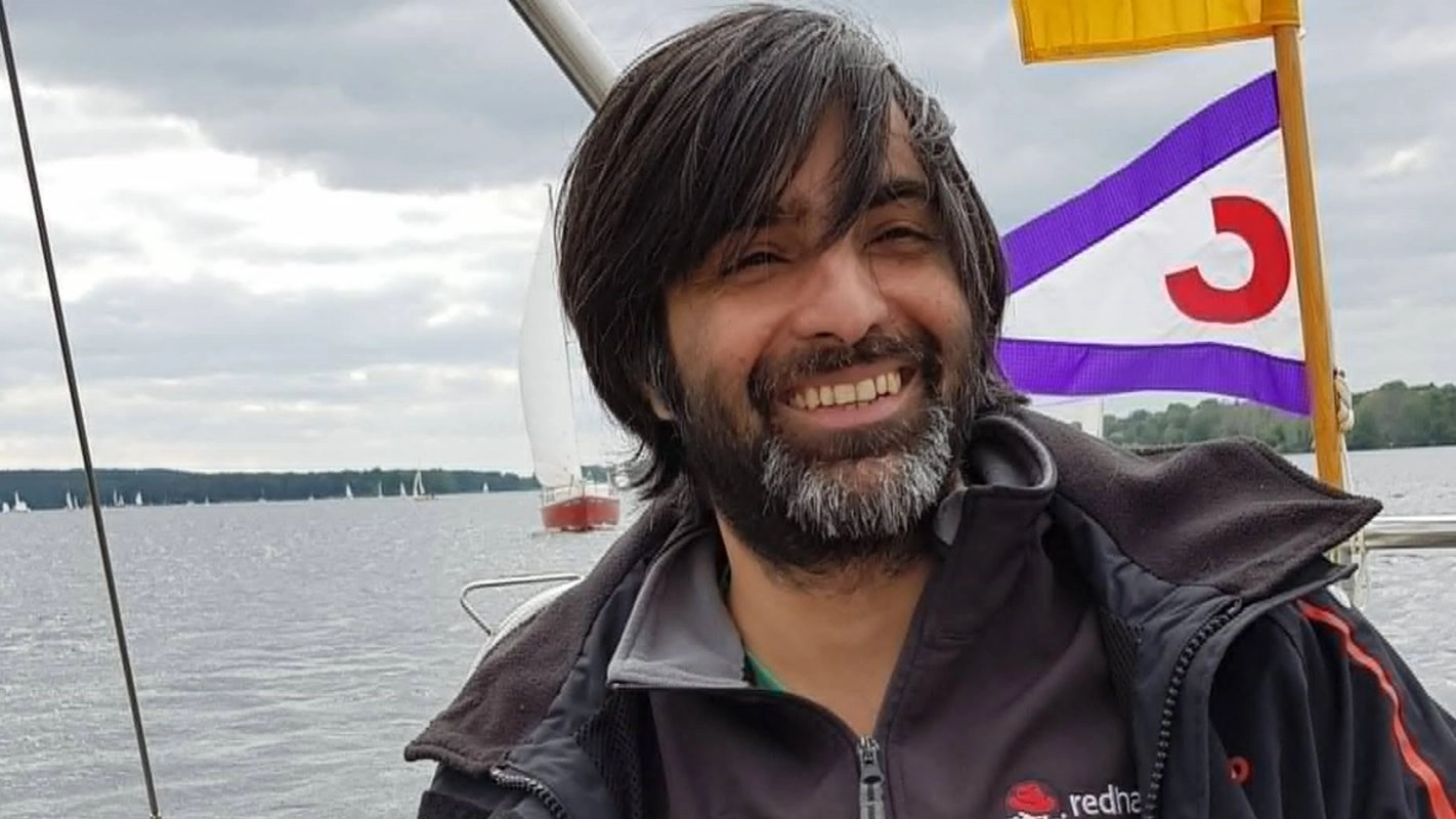 La oss skrive en async runtime i Rust! Foredrag med Zeeshan Ali Khan