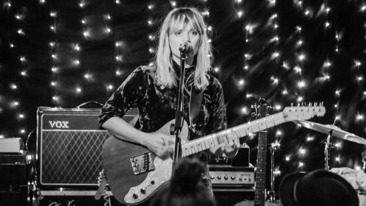 Emma Elisabeth - Singer songwriter
