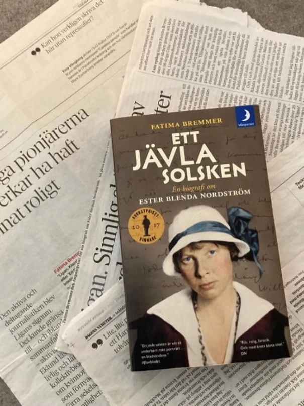 Bokcirkel- Ett jävla solsken- Orminge bibliotek